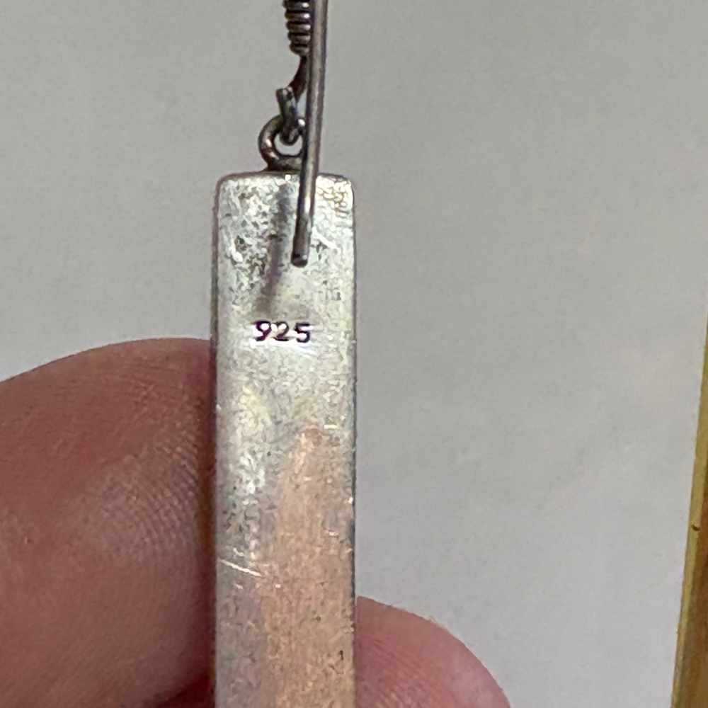 Elegant Sterling and Mother of Pearl Earrings - Picture 4 of 4